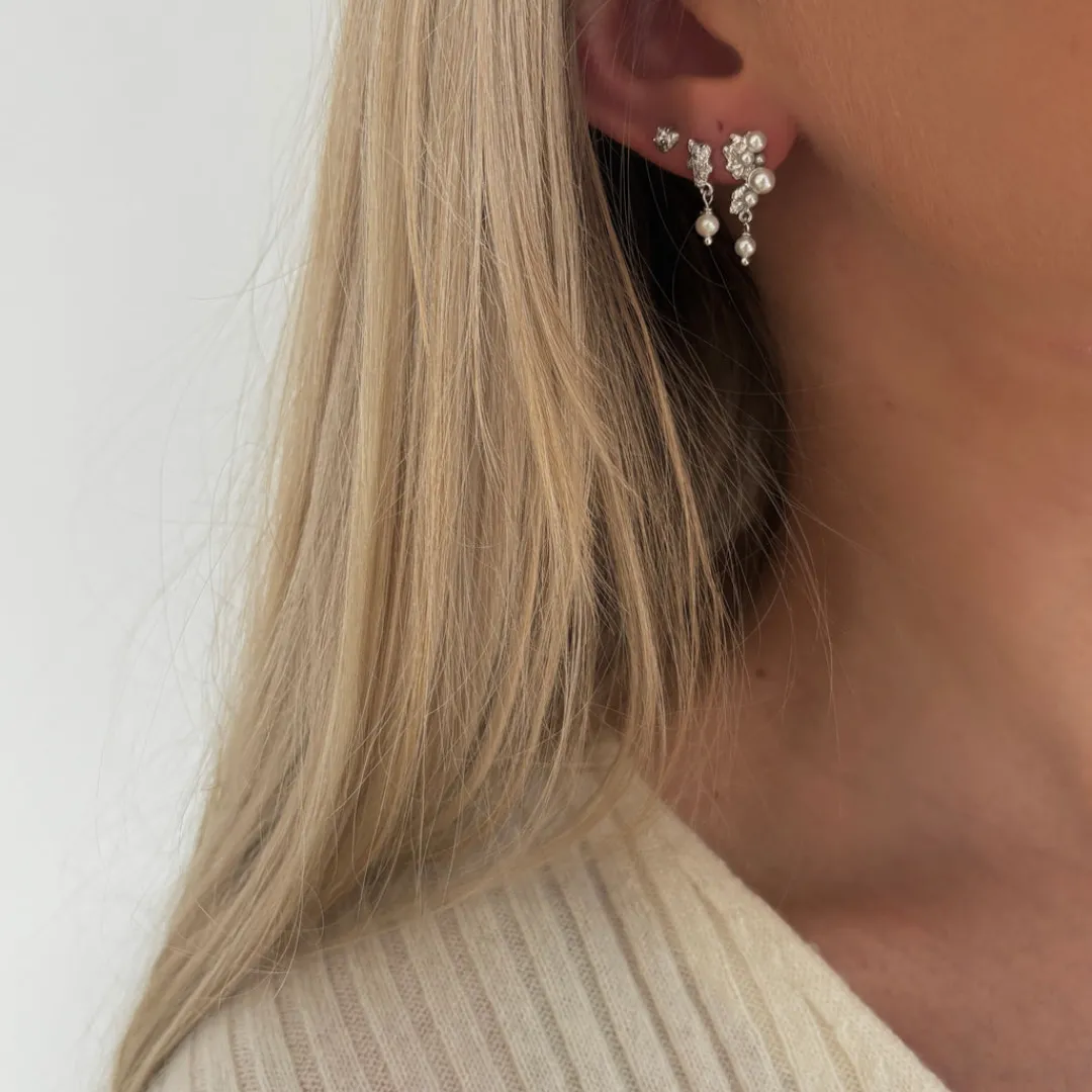 adena_petite_studs__silve_2.webp Nava Copenhagen Ørestikker | Øreringe>Adena Petite Studs - Silver