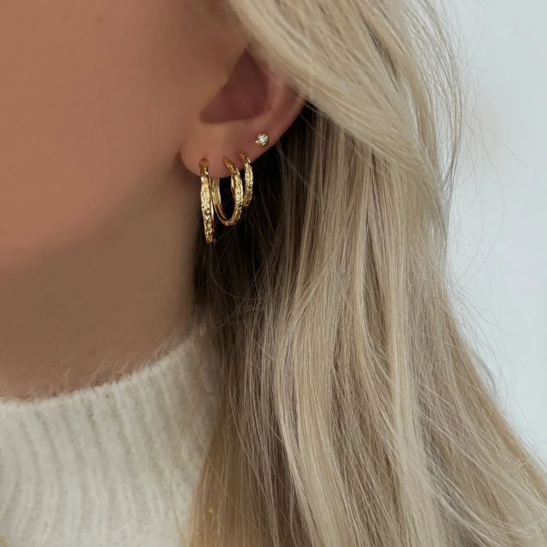 elio_earrings_s__gold_pla_2.webp Nava Copenhagen Øreringe | Hoops>Elio Earrings S - Gold plated