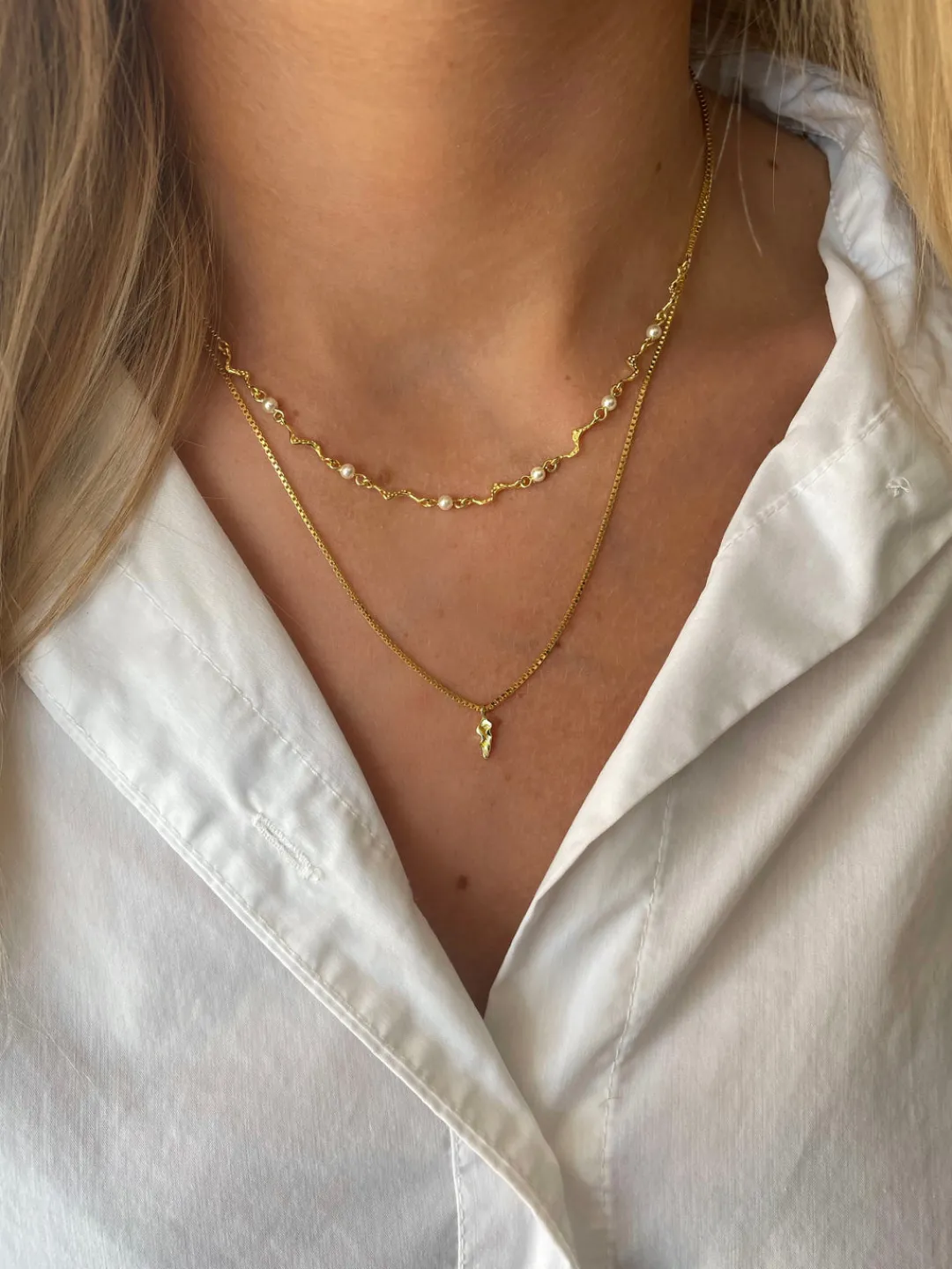 lorelai_necklace__gold_pl_5.webp Nava Copenhagen Halskæder>Lorelai Necklace - Gold Plated
